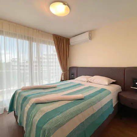 Stylish Only 200 M To The Beach In Peter House Free Parking Apartment Sunny Beach